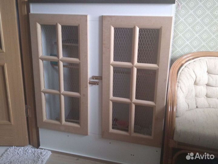 Клетка-витрина для шиншилл или птиц,большая,наполь