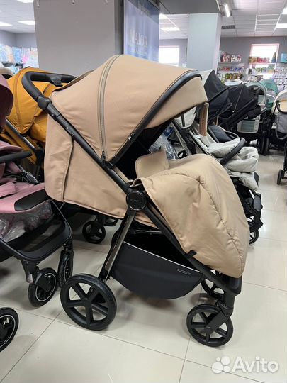 Новая прогулочная коляска carrello bravo plus