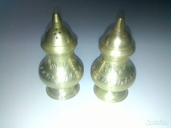 Солонка и перечница СССР мельхиор с подставкой