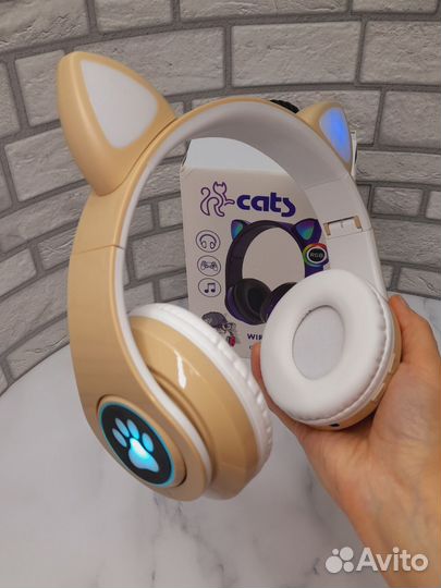 Наушники с кошачьими ушками для музыки и игр новые