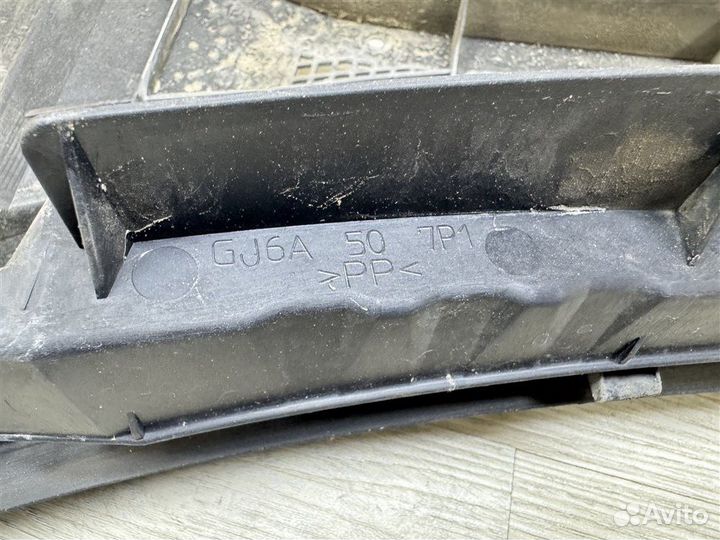 Жабо переднее правое Mazda 6 Gg седан 2.0 LF17