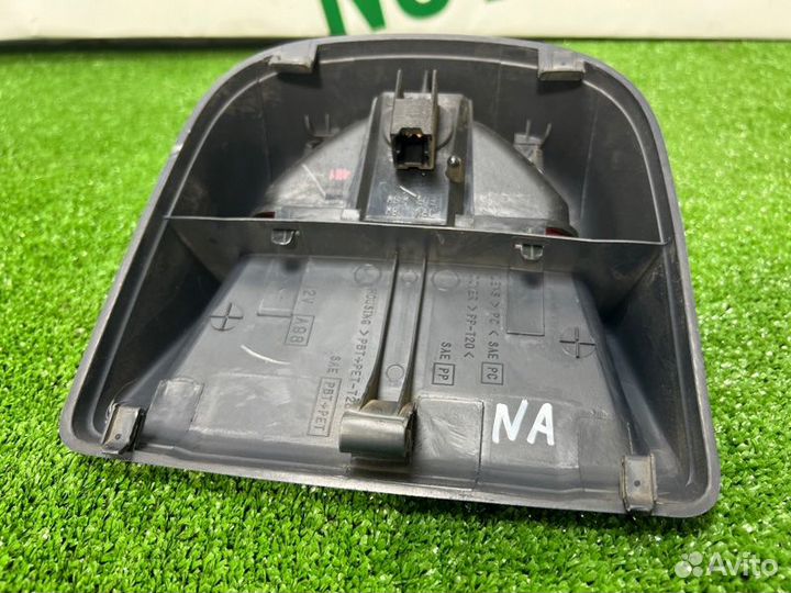 Стоп-сигнал дополнительный Nissan Almera N16 1.5