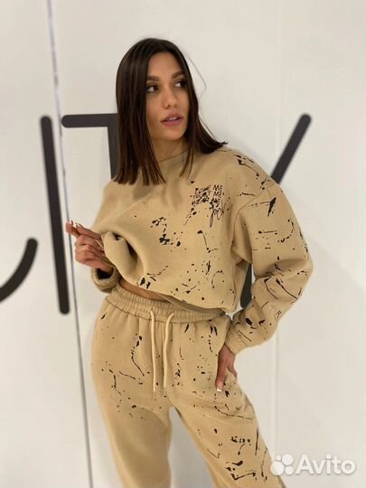 Спортивный костюм женский