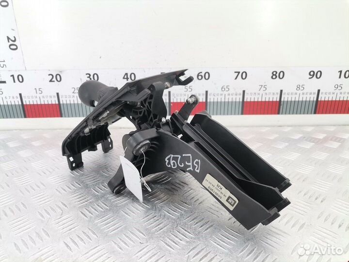 Кулиса кпп для Opel Zafira B 55597061