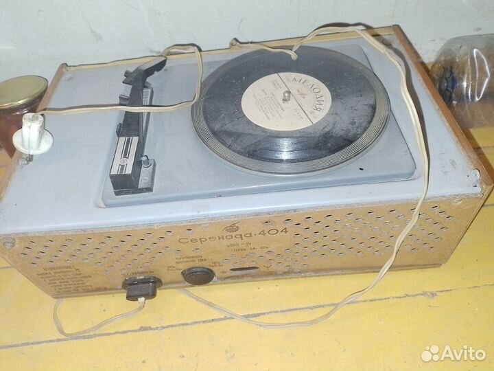 Проигрыватель винила серенада 404
