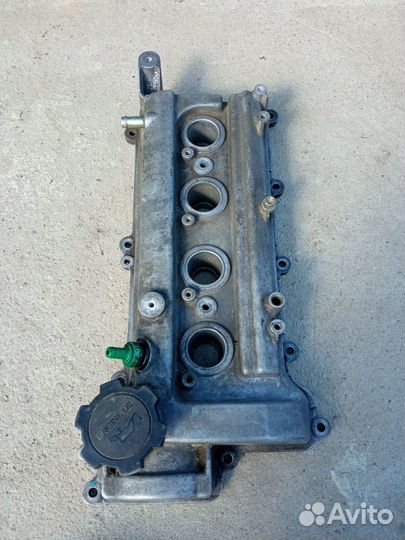 Крышка клапанная Toyota Yaris