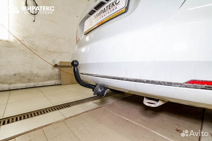 Фаркоп Фольксваген Поло / Шкода Рапид / Лидер плюс