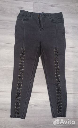 Джинсы на шнурках