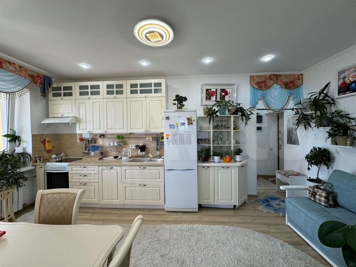 2-к. квартира, 47 м², 4/4 эт.