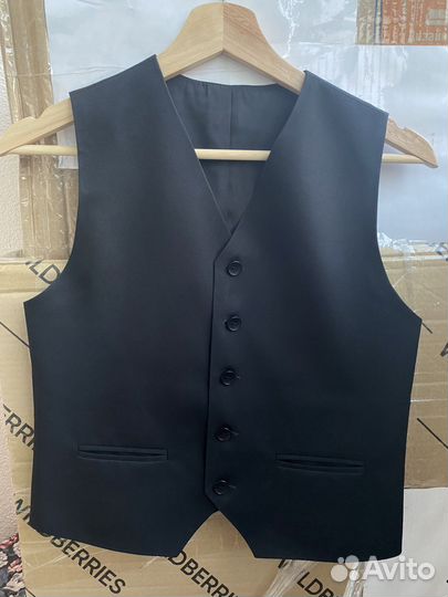 Жилетка для мальчика школьная 152