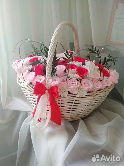 Букеты и торты из конфет