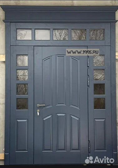 Дверь входная для частного дома