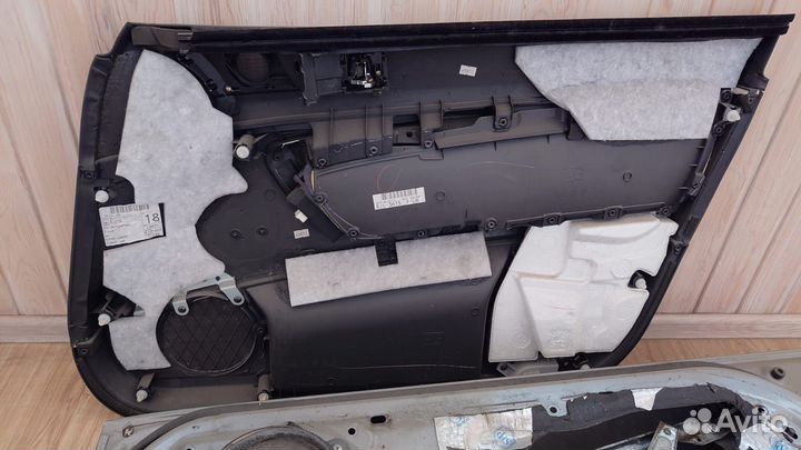 Дверь передняя левая Subaru Outback BP9