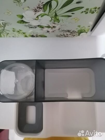 Кормушка для кошек и собак