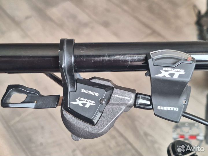 Манетка shimano deore xt sl-m8000