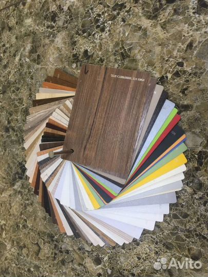 Стол в наличии