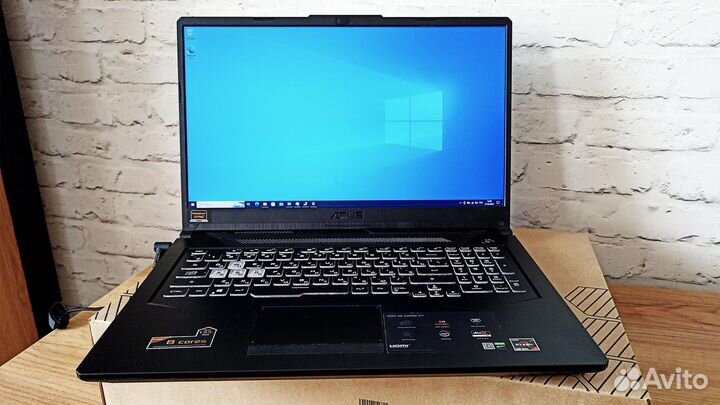 Продам ноутбук игровой 17.3