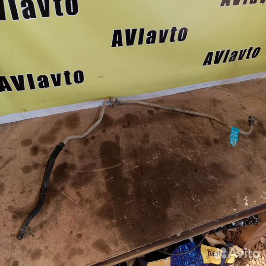 Трубка гура Skoda Octavia tuor A4 1.4л