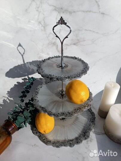 Этажерка для фруктов и конфет