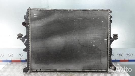 Радиатор системы охлаждения audi Q7 (8AD10KA01)