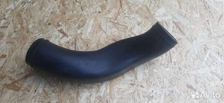 Патрубок воздушный audi a8 d2