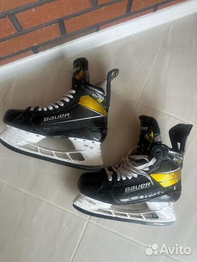 Коньки хоккейные профессиональные Bauer