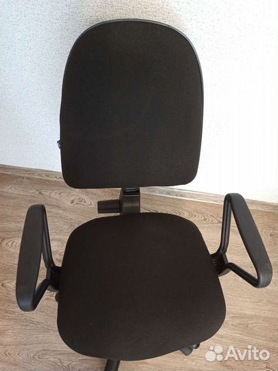 Компьютерное кресло