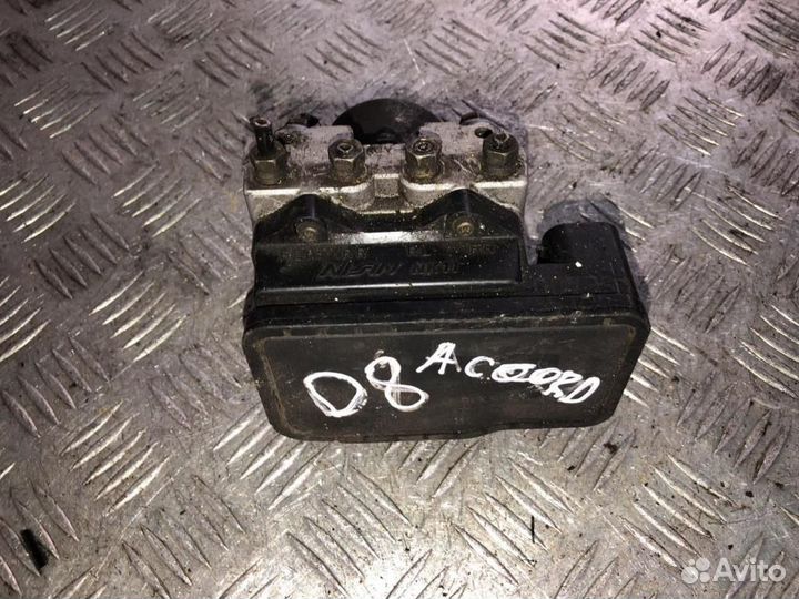 Блок ABS Хонда Аккорд 7 57110SEA003