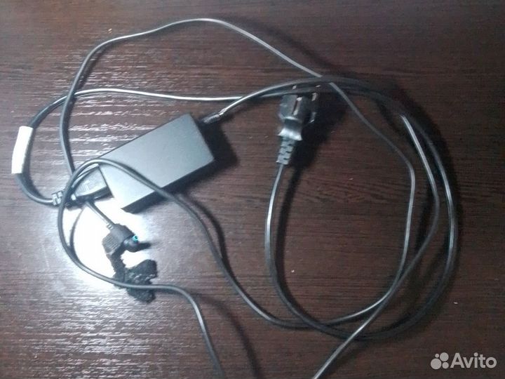 Ноутбук с полной комплектацией HP 15-db0460ur