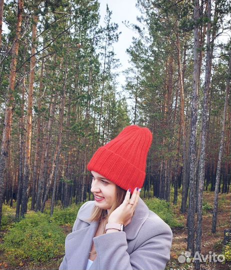 Шапка женская вязаная