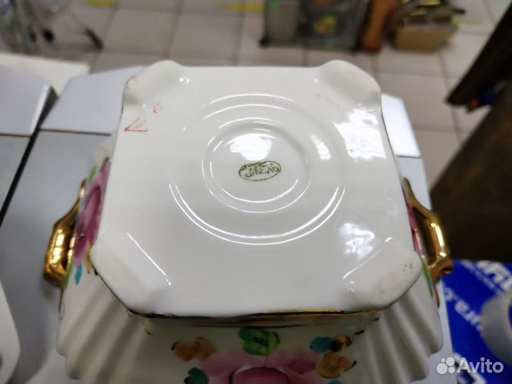 Сахарница фарфоровая. Гжель