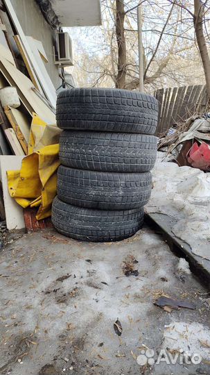 Dunlop Axiom Plus 235/55 R17