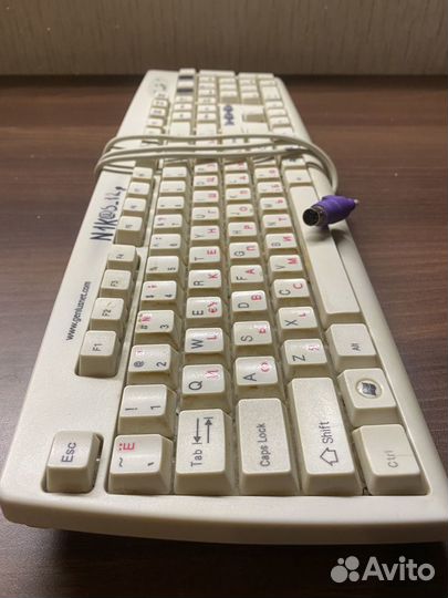 Механическая клавиатура белая