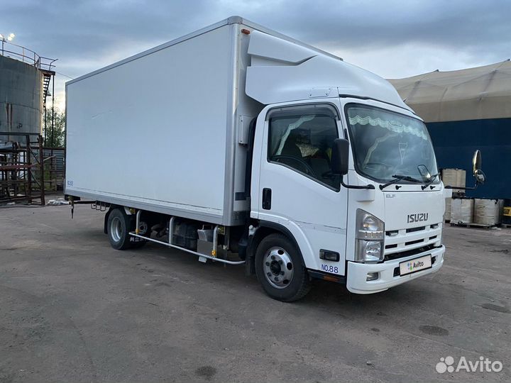 Isuzu Elf (N-series), 2010