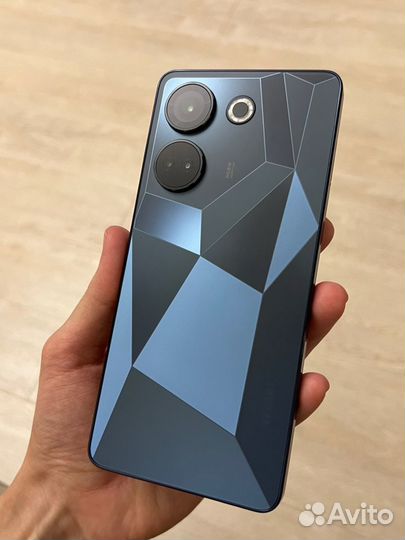 TECNO Camon 20 Pro, 8/256 ГБ