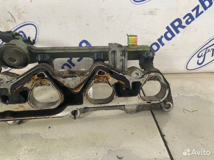 Рампа топливная Honda Civic EU 1.6 (D16V1) 2005