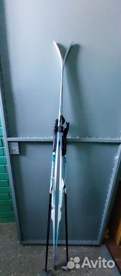 Лыжи деревянные и пластиковые