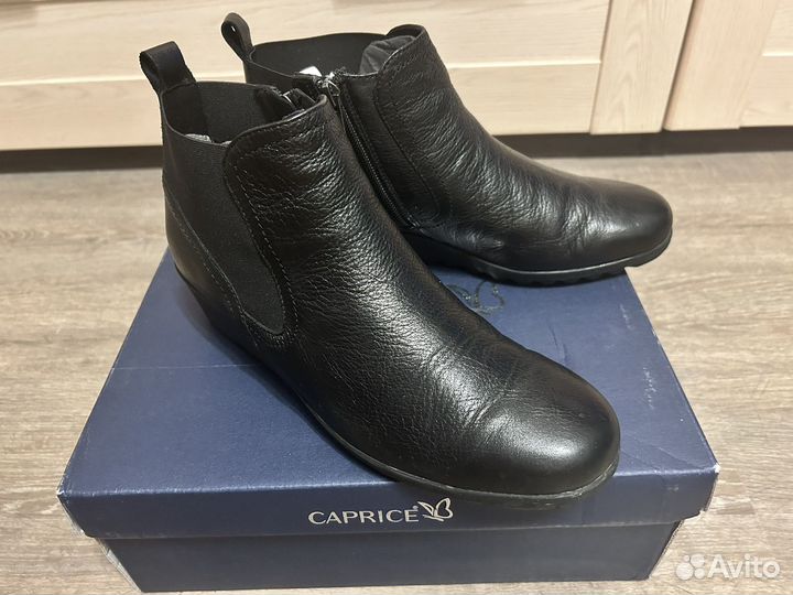 Полусапоги женские Caprice новые 40 размер