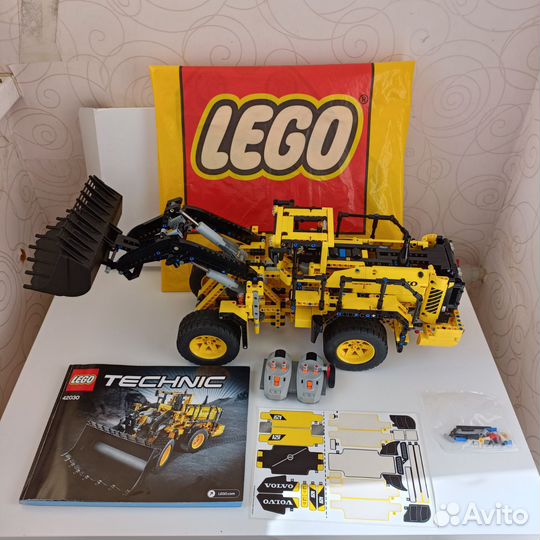 Lego Technic 42030 +батарейки