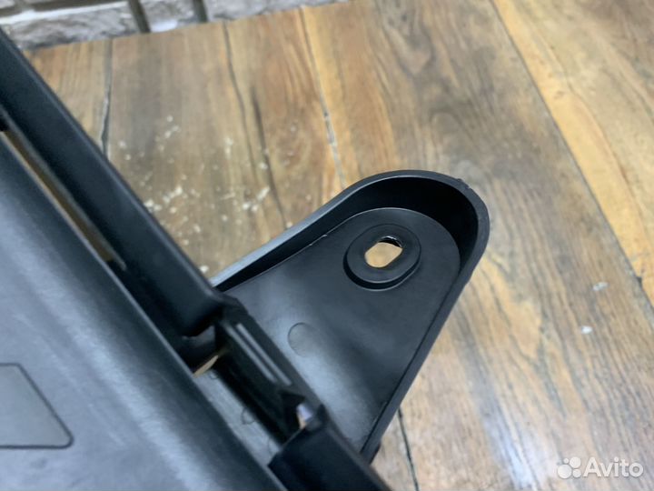 Skoda Octavia A7 Накладка под ногу водителя