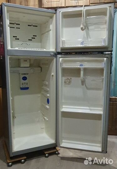 Холодильник whirlpool бу