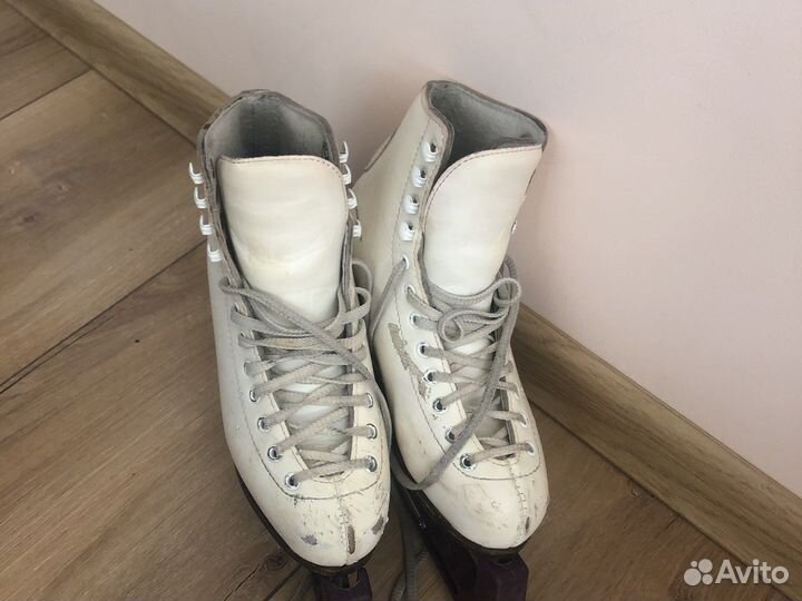 Коньки фигурные, wifa 33 разм, по стельке 22,5