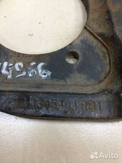 Скоба суппорта заднего правого Chevrolet Cruze