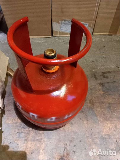 Двух конфорочная плита с газовым балоном