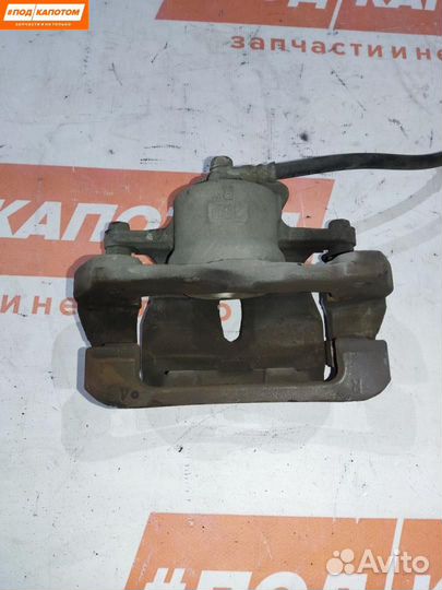 Суппорт тормозной передний правый Toyota Corolla