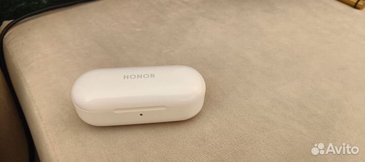 Беспроводные наушники honor flypods