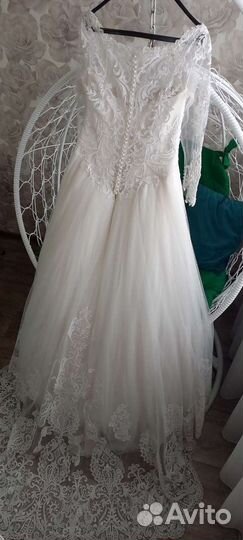 Свадебное платье