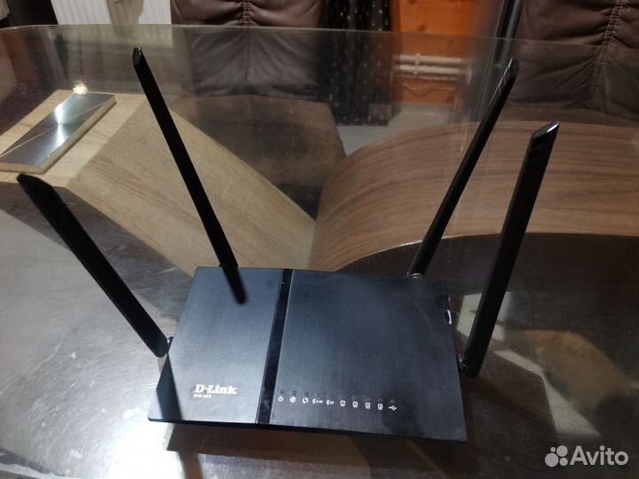 Роутер D-Link DIR 825