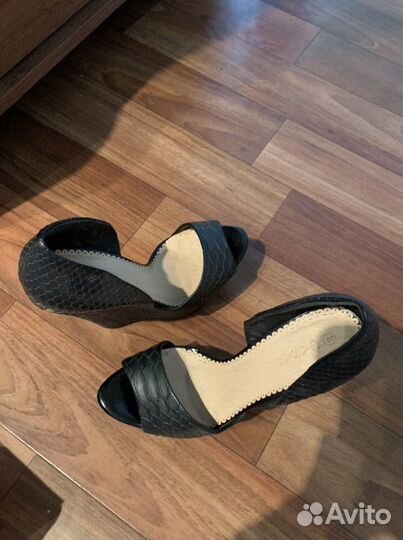 Туфли женские