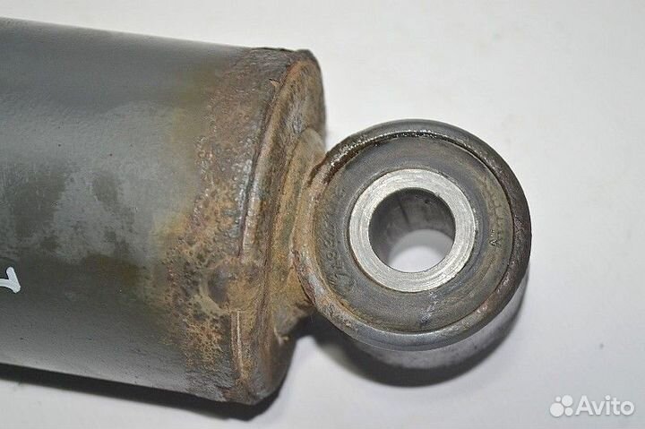 Амортизатор переднего моста, правый mercedes-benz